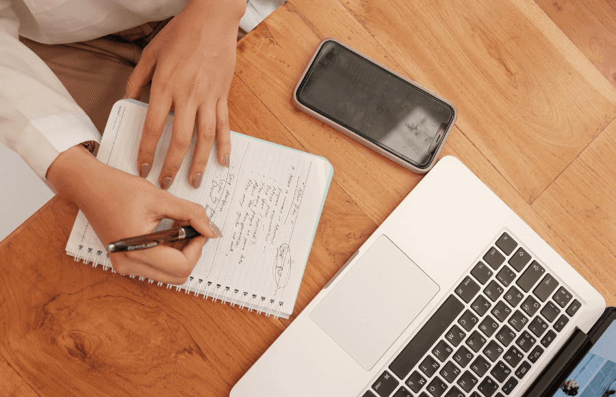 découvrez comment réaliser une étude de marché efficace pour mieux comprendre votre cible, optimiser vos stratégies commerciales et prendre des décisions éclairées. obtenez des conseils pratiques et des outils essentiels pour analyser votre secteur et vous démarquer de la concurrence.