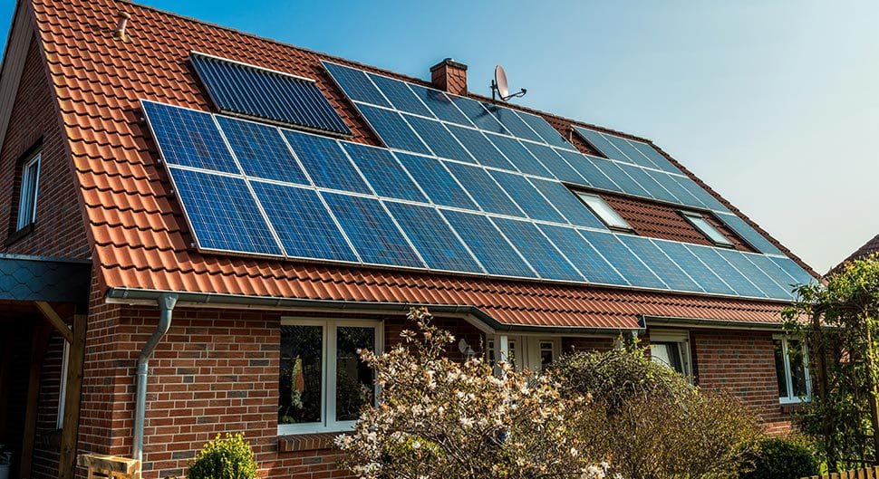 obtenez un devis photovoltaïque indispensable pour optimiser votre transition énergétique. découvrez les avantages des panneaux solaires, les économies potentielles sur vos factures d'électricité et les aides disponibles pour votre installation. faites le choix écologique et économique dès aujourd'hui !