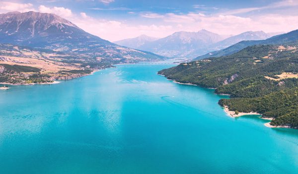 découvrez le paradis estival sous le soleil régional, où les paysages enchanteurs et les activités en plein air vous attendent. profitez d'un été inoubliable au cœur de la nature et des traditions locales.