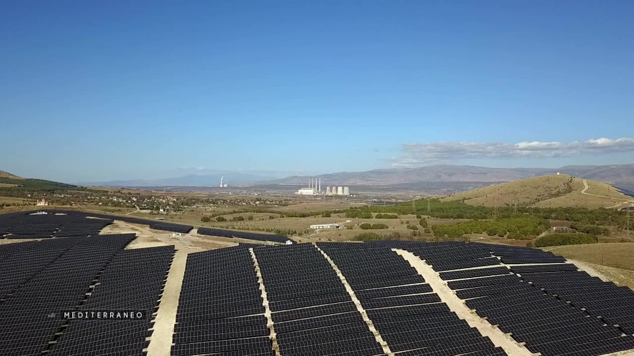 découvrez les dessous méconnus des syndicats du secteur solaire. analyse des enjeux, des acteurs clés et des stratégies qui façonnent l'avenir de l'énergie solaire en france.
