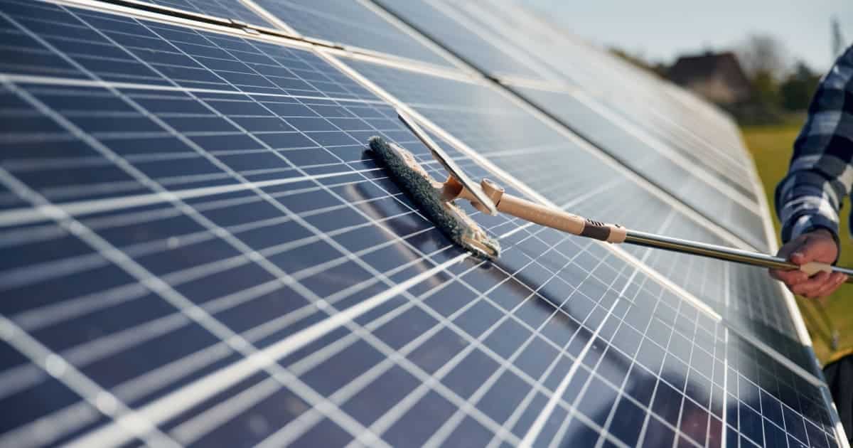 obtenez un devis personnalisé pour vos projets d'installation solaire. comparez les offres des artisans qualifiés et trouvez la solution idéale pour optimiser votre consommation d'énergie tout en préservant l'environnement.