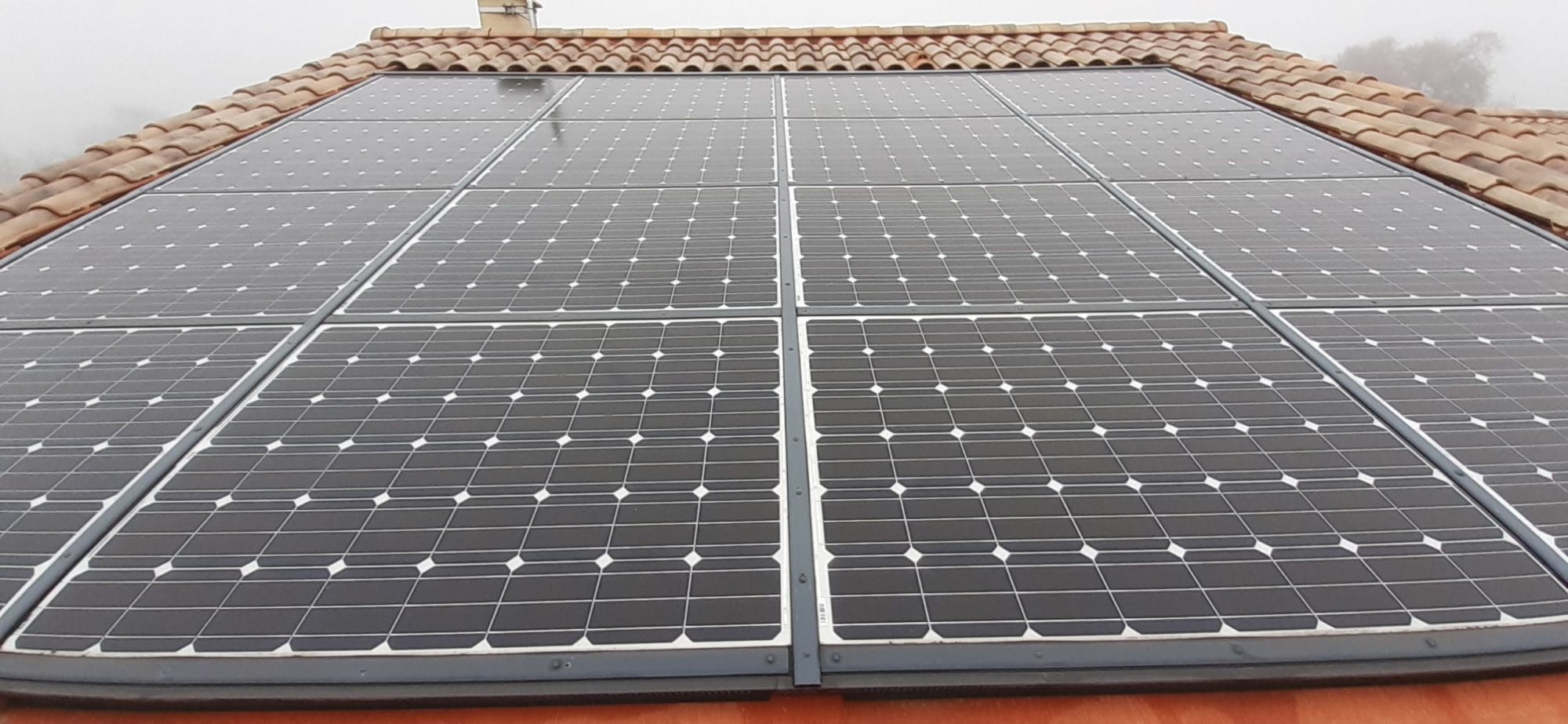 découvrez notre expertise en photovoltaïque, où nous vous accompagnons dans l'installation, l'entretien et l'optimisation de vos systèmes solaires. profitez d'une énergie propre et économique grâce à notre équipe de professionnels qualifiés.