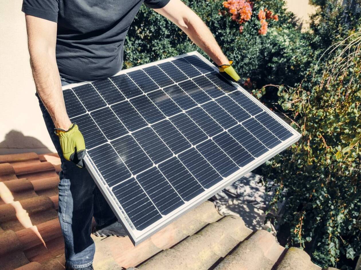 profitez de l'offre incroyable sur les panneaux solaires à 1€ ! découvrez comment réduire votre facture d'énergie tout en contribuant à la protection de l'environnement grâce à des solutions d'énergie renouvelable accessibles. ne manquez pas cette opportunité de transition énergétique avantageuse !