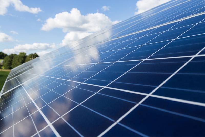 découvrez comment bénéficier d'une installation photovoltaïque gratuite grâce à des subventions et des programmes d'aide. transformez votre foyer en producteur d'énergie renouvelable et réduisez vos factures tout en préservant l'environnement.
