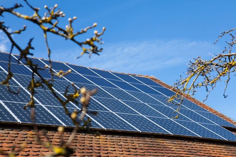 découvrez les meilleures marques photovoltaïques du marché pour optimiser votre installation solaire. analysez leurs performances, fiabilité et innovations afin de choisir la solution adaptée à vos besoins énergétiques.