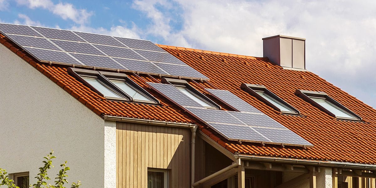 découvrez tout ce qu'il faut savoir sur les prix de l'installation de panneaux solaires en france. comparez les offres, les aides disponibles et les économies d'énergie possibles pour optimiser votre investissement dans l'énergie solaire.