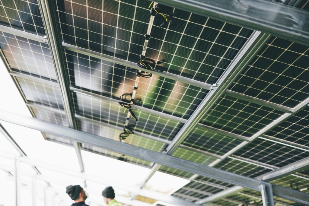 découvrez tout ce qu'il faut savoir sur les pannes et les garanties des panneaux solaires. informez-vous sur les causes de défaillance, les options de réparation et les droits des consommateurs pour assurer la pérennité de votre investissement.