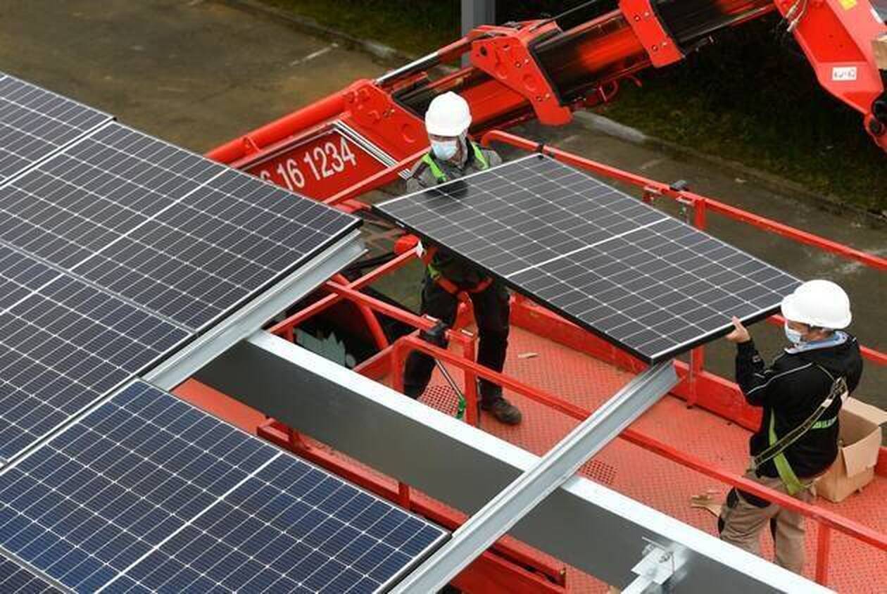découvrez comment les économies d'énergie solaire peuvent transformer votre facture d'électricité tout en préservant l'environnement. explorez les avantages des panneaux solaires et les solutions innovantes pour réduire vos coûts énergétiques.