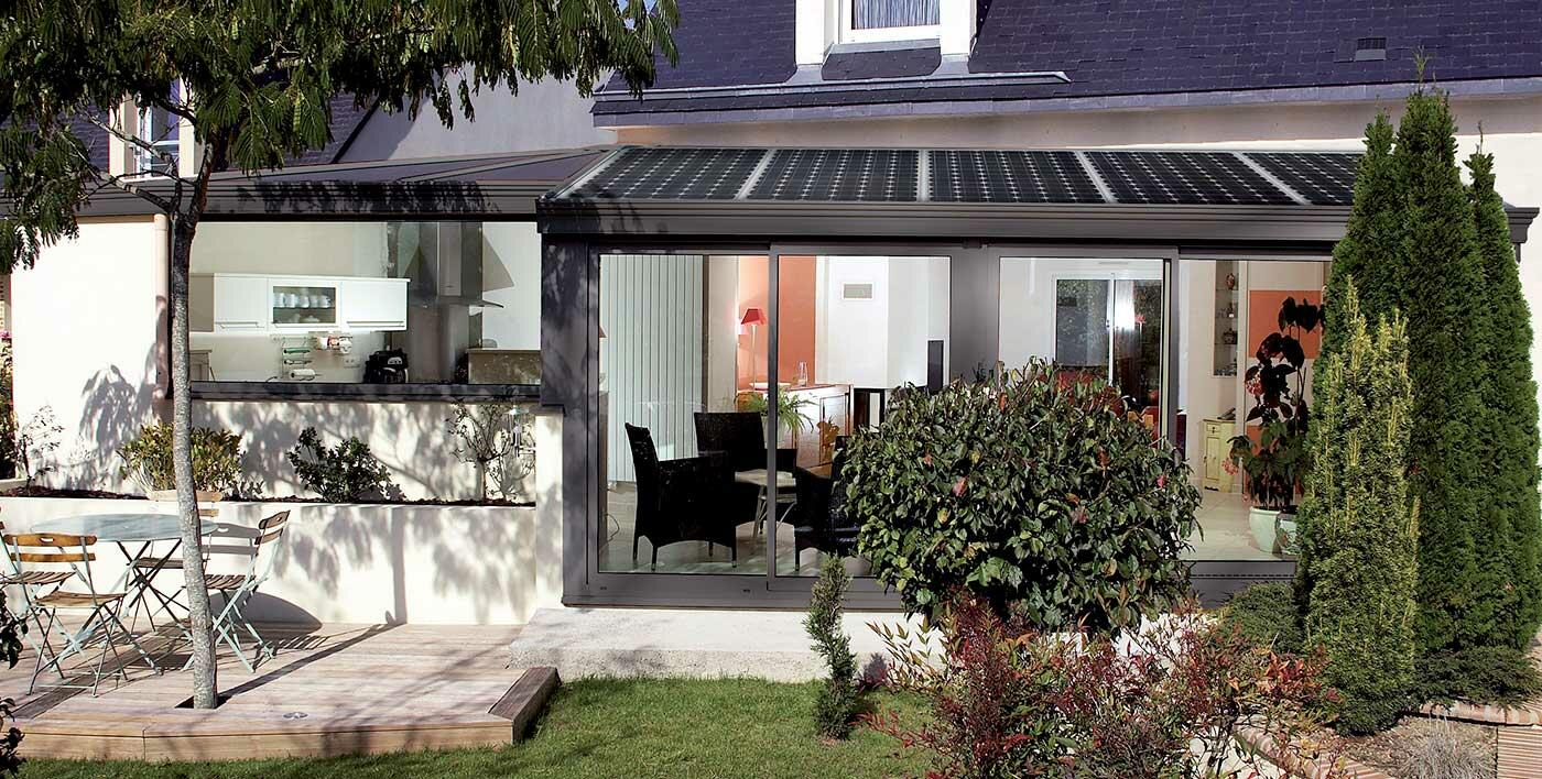découvrez le sandwich photovoltaïque, une solution innovante alliant performance énergétique et légèreté. idéal pour les projets architecturaux modernes, ce matériau révolutionnaire optimise la production d'énergie solaire tout en s'intégrant harmonieusement dans vos constructions.