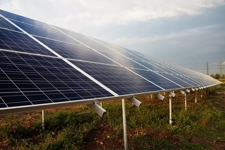 découvrez les différentes aides photovoltaïques disponibles pour réduire le coût de votre installation solaire. informez-vous sur les subventions, crédits d'impôt et autres dispositifs financiers pour booster votre projet énergétique et bénéficier d'une énergie renouvelable à moindre coût.