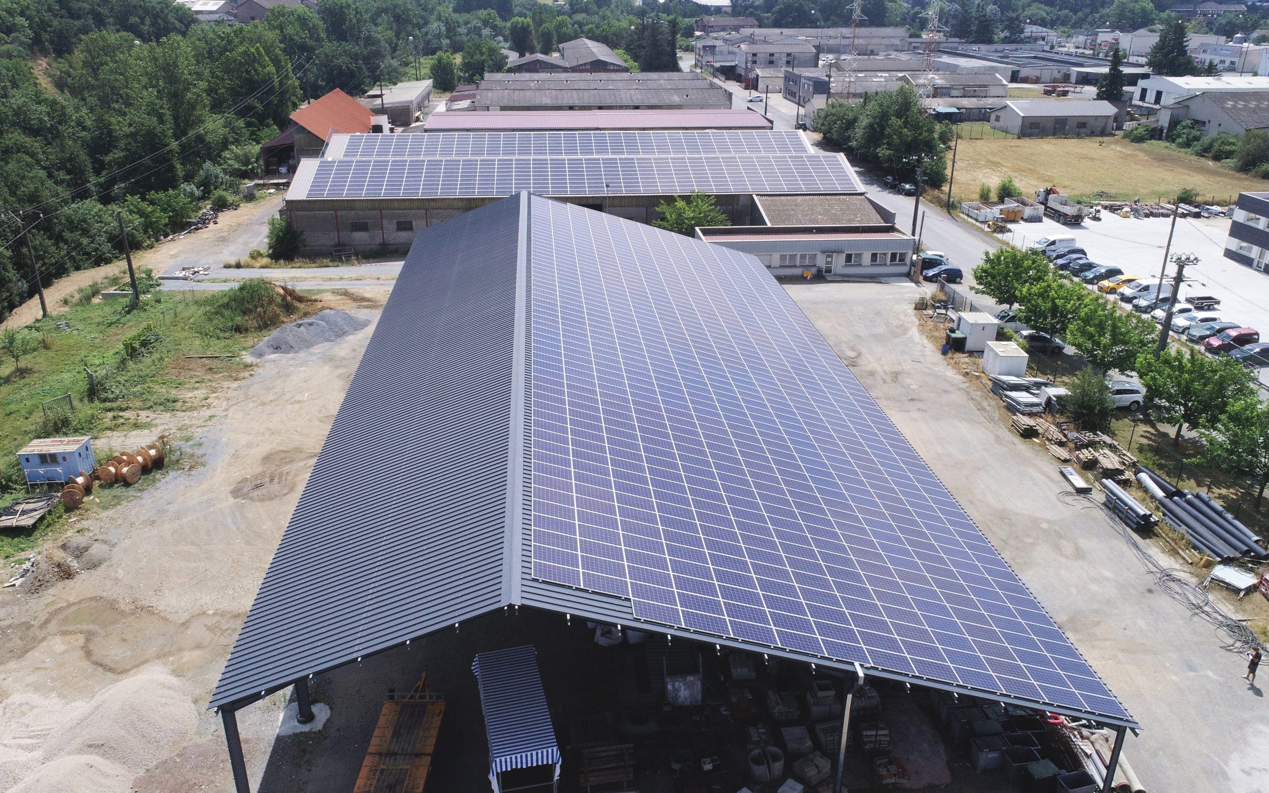 découvrez apexsolaire énergie, votre expert en solutions énergétiques durables. spécialisés dans l'installation de panneaux solaires, nous vous aidons à réduire vos factures d'énergie tout en préservant l'environnement. optez pour une transition énergétique efficace et bénéficiez de conseils personnalisés !