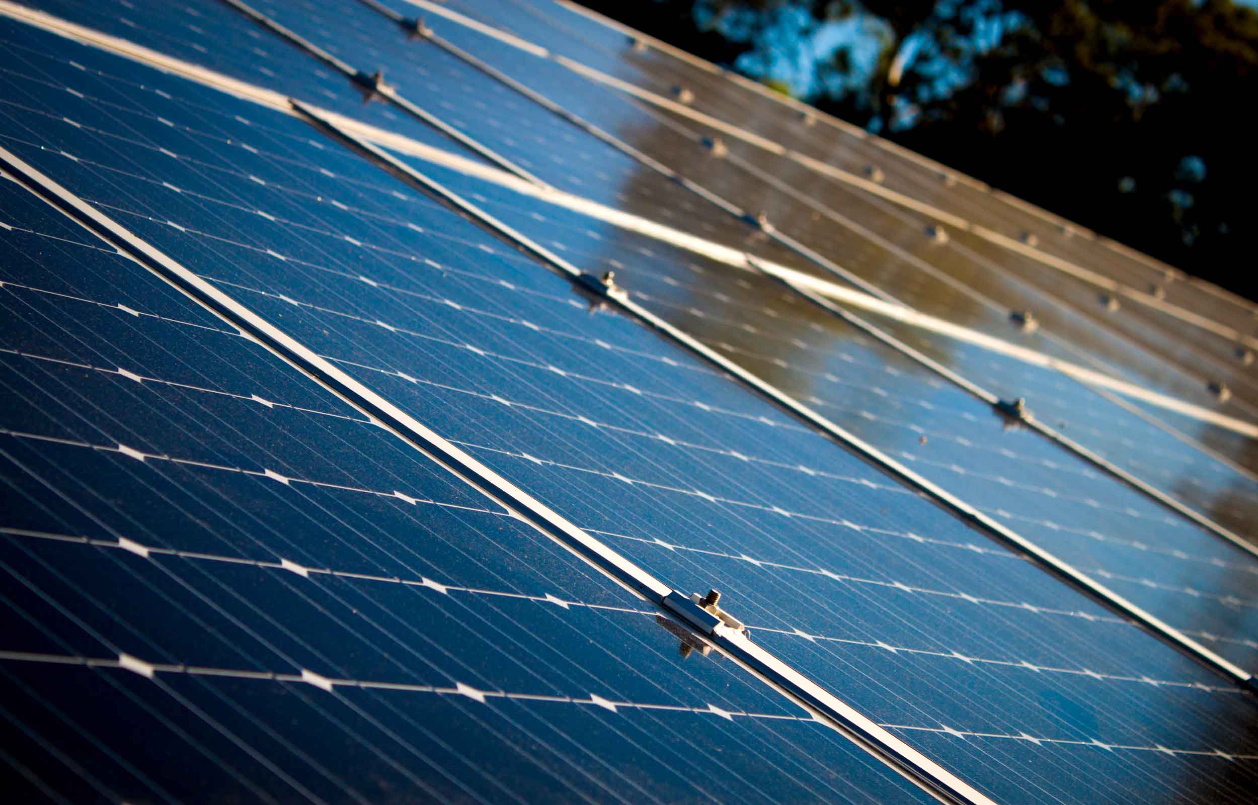 découvrez les nombreux avantages des panneaux solaires : énergie renouvelable, réduction des factures d'électricité, valorisation de votre propriété et impact environnemental positif. informez-vous sur les solutions durables pour un avenir plus vert.