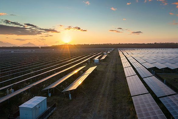 découvrez comment l'avenir solaire façonne notre monde avec des solutions d'énergie renouvelable innovantes, visant à réduire notre empreinte carbone et à promouvoir un développement durable.