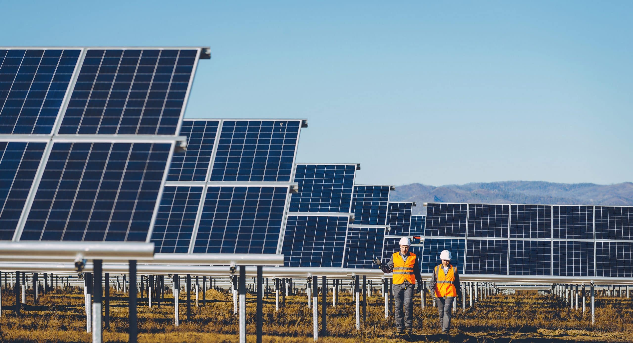 découvrez tout ce qu'il faut savoir sur les contrats photovoltaïques : avantages, modalités, et comment optimiser votre investissement dans l'énergie solaire pour un futur durable et rentable.