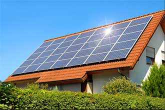 découvrez le coût des panneaux photovoltaïques et les facteurs qui influencent leur prix. informez-vous sur les économies d'énergie, les aides financières disponibles et le retour sur investissement pour tirer le meilleur parti de votre installation solaire.