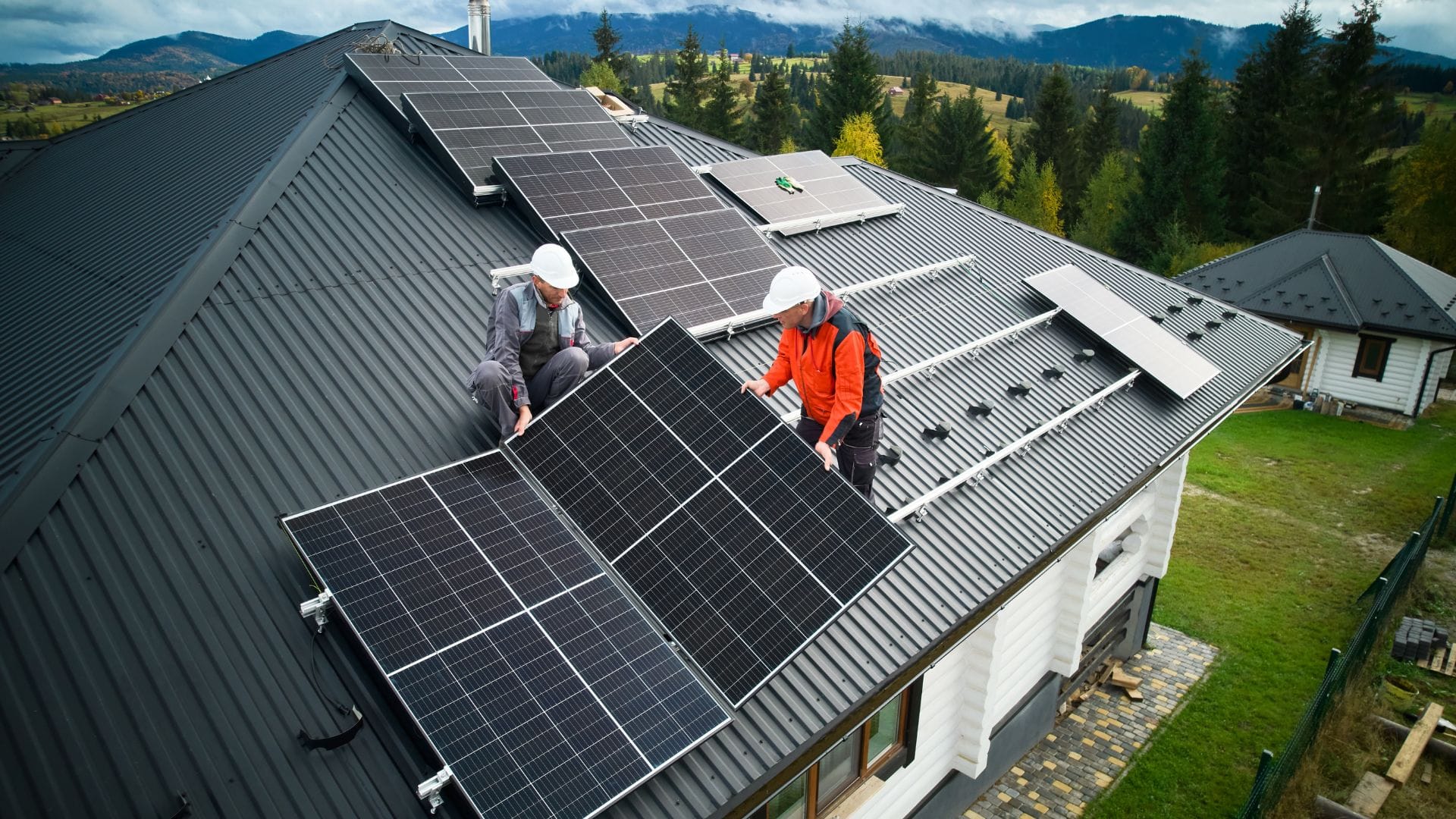 découvrez tout ce qu'il faut savoir sur le coût des panneaux solaires : prix d'achat, installation, aides financières et retour sur investissement. informez-vous sur les économies d'énergie et l'impact environnemental, pour faire le choix éclairé de l'énergie solaire.
