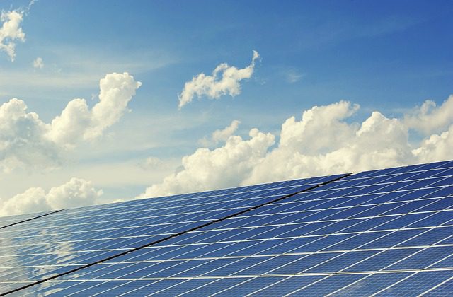 obtenez votre devis personnalisé pour des solutions d'énergies renouvelables adaptées à vos besoins. comparez les offres et faites le choix éco-responsable qui réduira vos factures et votre impact environnemental.