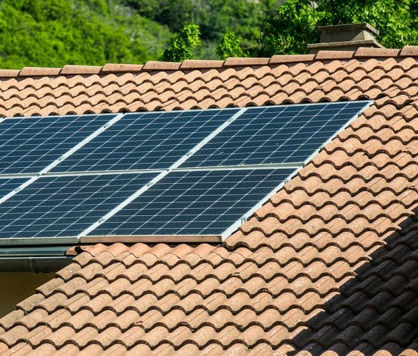 obtenez votre devis photovoltaïque personnalisé pour entreprise et découvrez comment réduire vos coûts d'énergie tout en investissant dans une solution durable et respectueuse de l'environnement. profitez d'une analyse gratuite et d'un accompagnement professionnel.