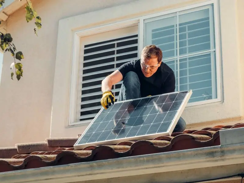 obtenez votre devis photovoltaïque personnalisé et découvrez comment réaliser des économies significatives sur votre facture d'électricité tout en contribuant à l'énergie verte.