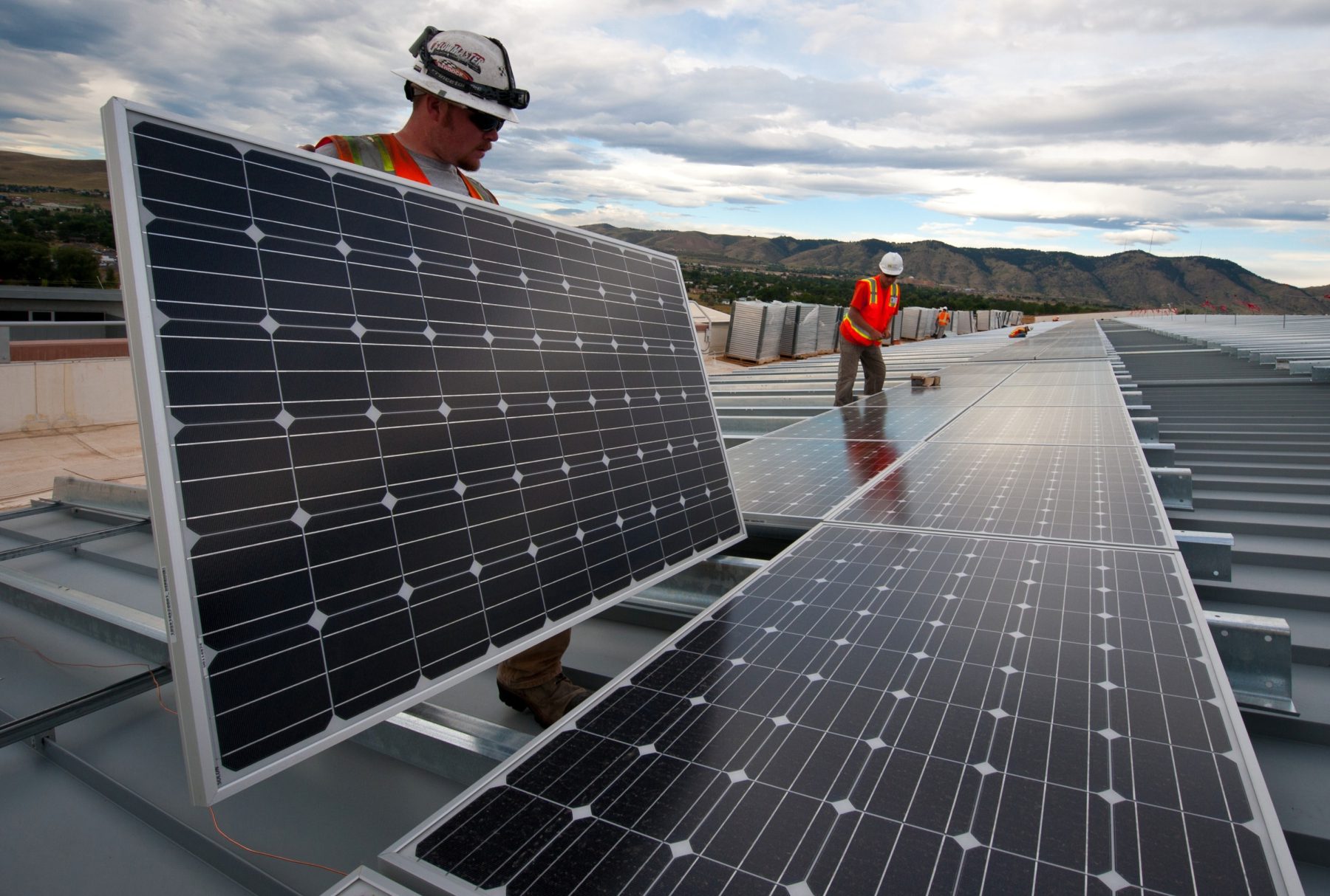 obtenez votre devis photovoltaïque essentiel et découvrez comment l'énergie solaire peut vous faire économiser tout en préservant l'environnement. profitez d'une estimation personnalisée et optimisez votre investissement dans les énergies renouvelables.
