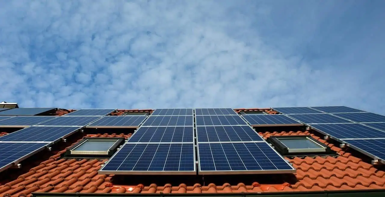 obtenez votre devis photovoltaïque gratuit en quelques clics ! découvrez les économies d'énergie et les avantages de l'énergie solaire pour votre maison ou votre entreprise. profitez d'une solution sur mesure pour réduire vos factures d'électricité. faîtes le premier pas vers une énergie durable !
