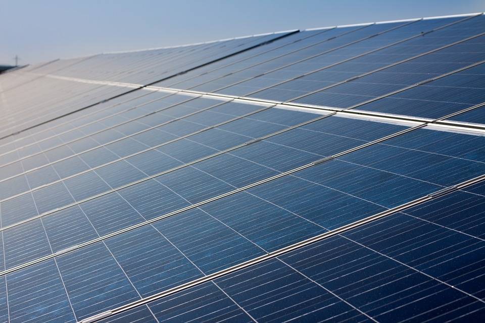obtenez un devis photovoltaïque gratuit et personnalisé pour votre projet d'énergie solaire. découvrez les avantages de l'énergie renouvelable et réalisez des économies sur vos factures d'électricité grâce à nos experts.