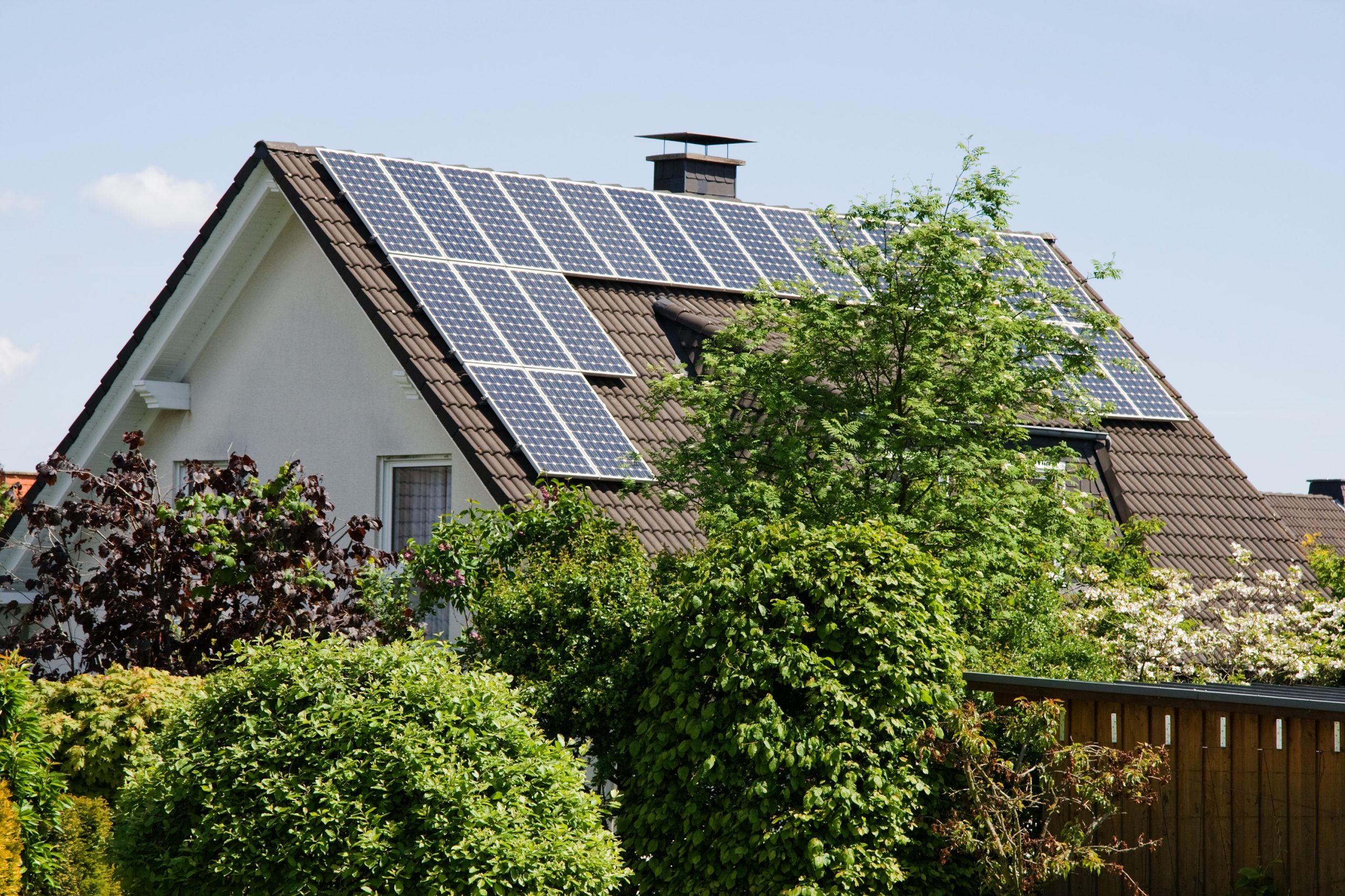 obtenez votre devis photovoltaïque gratuit rapidement et facilement ! découvrez les meilleures options d'énergie solaire adaptées à vos besoins, comparez les prix et faites des économies sur votre facture d'électricité tout en contribuant à la protection de l'environnement.