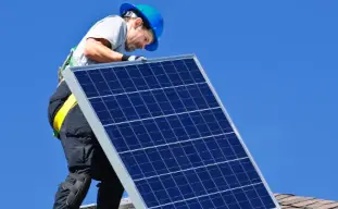 obtenez votre devis solaire gratuit et découvrez comment profiter des énergies renouvelables pour réduire vos factures d'énergie. profitez d'une évaluation personnalisée et des conseils d'experts pour installer des panneaux solaires adaptés à vos besoins.
