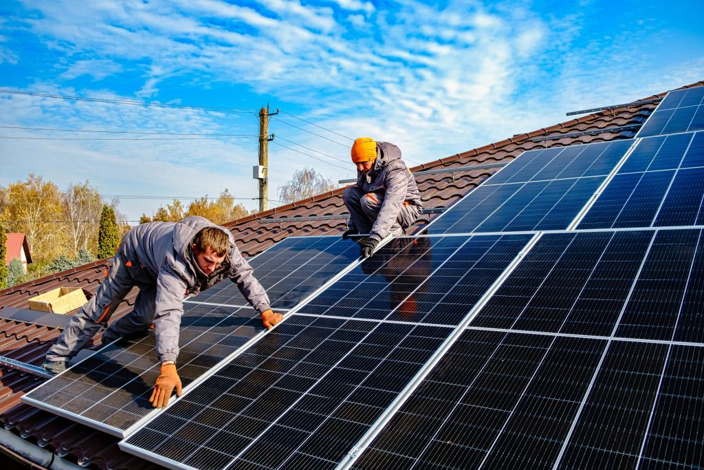 découvrez comment les panneaux photovoltaïques peuvent vous aider à réaliser des économies significatives sur vos factures d'électricité. apprenez les avantages financiers, les aides disponibles et les solutions pour rentabiliser votre investissement tout en contribuant à la transition énergétique.