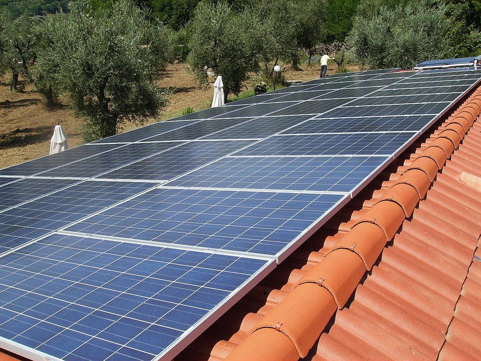 obtenez une estimation précise pour l'installation de panneaux photovoltaïques. découvrez les avantages financiers et environnementaux des énergies renouvelables. évaluez vos économies d'énergie et trouvez les solutions adaptées à vos besoins.