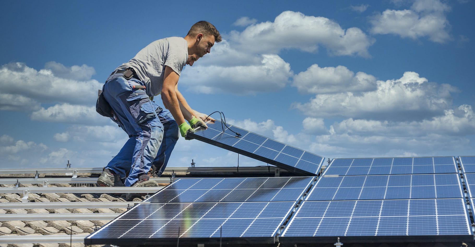 découvrez nos conseils pour évaluer efficacement votre devis photovoltaïque. comparez les offres, comprenez les coûts et faites le meilleur choix pour votre projet d'énergie solaire.