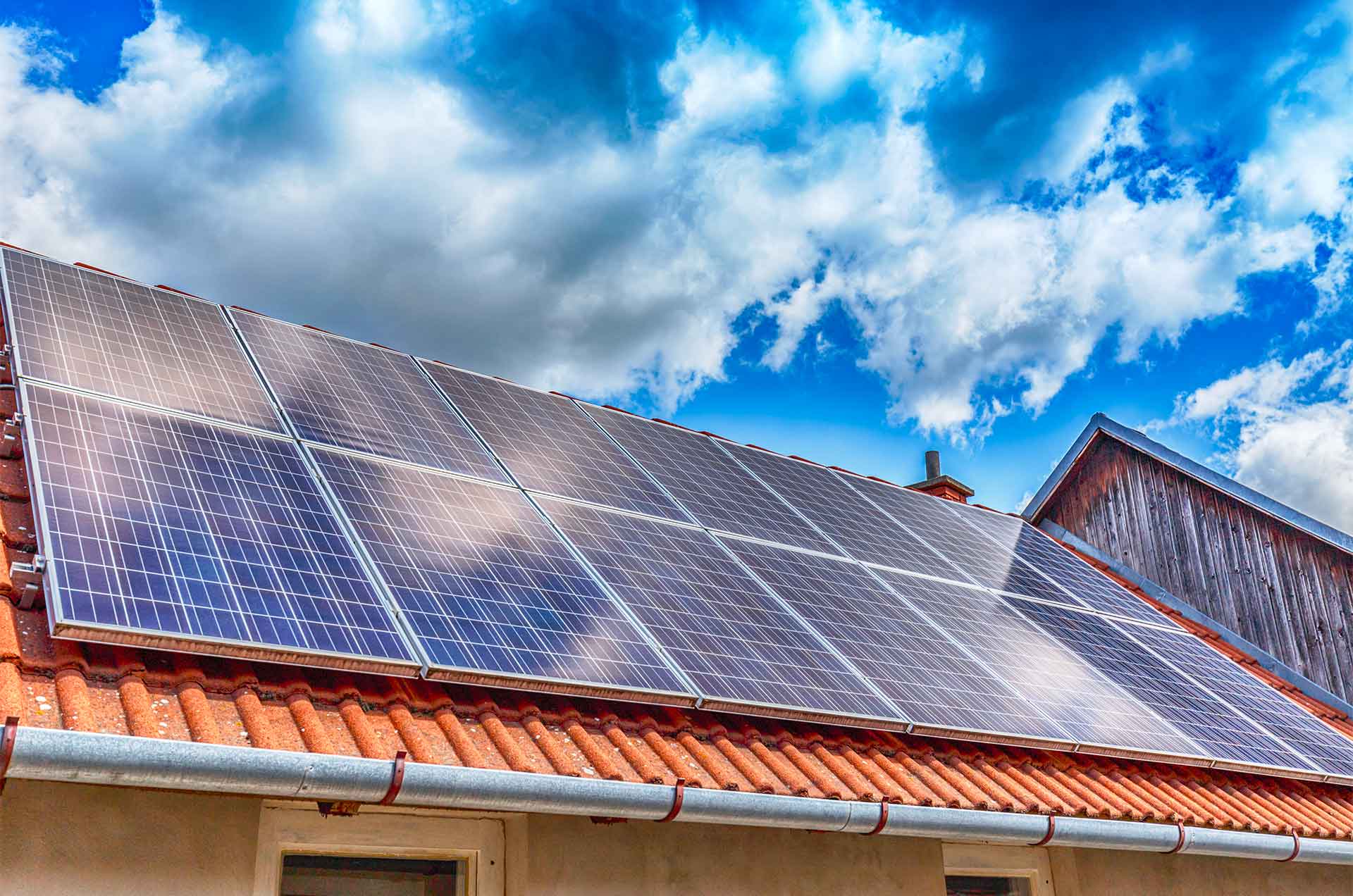 découvrez l'importance de la garantie décennale pour vos installations photovoltaïques. assurez-vous une protection optimale contre les défauts et anomalies, et investissez en toute sérénité dans l'énergie solaire. profitez des avantages d'une couverture fiable pour vos projets énergétiques durables.