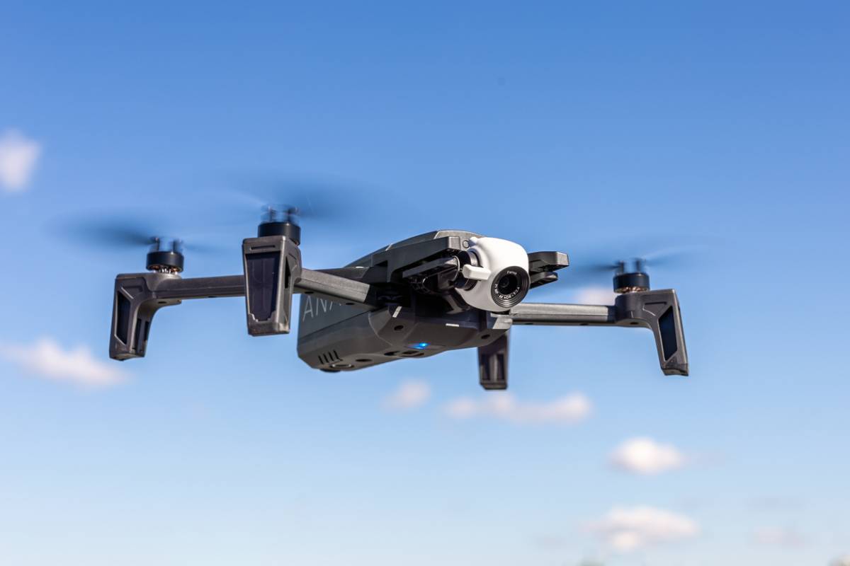 découvrez comment les drones transforment l'inspection commerciale en offrant des solutions innovantes pour améliorer l'efficacité, la précision et la sécurité des inspections. explorez les impacts positifs de cette technologie sur les industries et les méthodes d'évaluation des biens.