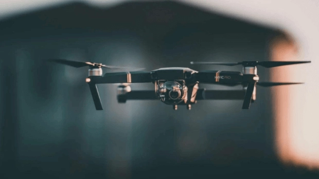 découvrez comment les drones révolutionnent l'inspection commerciale en offrant précision et efficacité. explorez les avantages, les applications et l'avenir de cette technologie dans le domaine commercial.