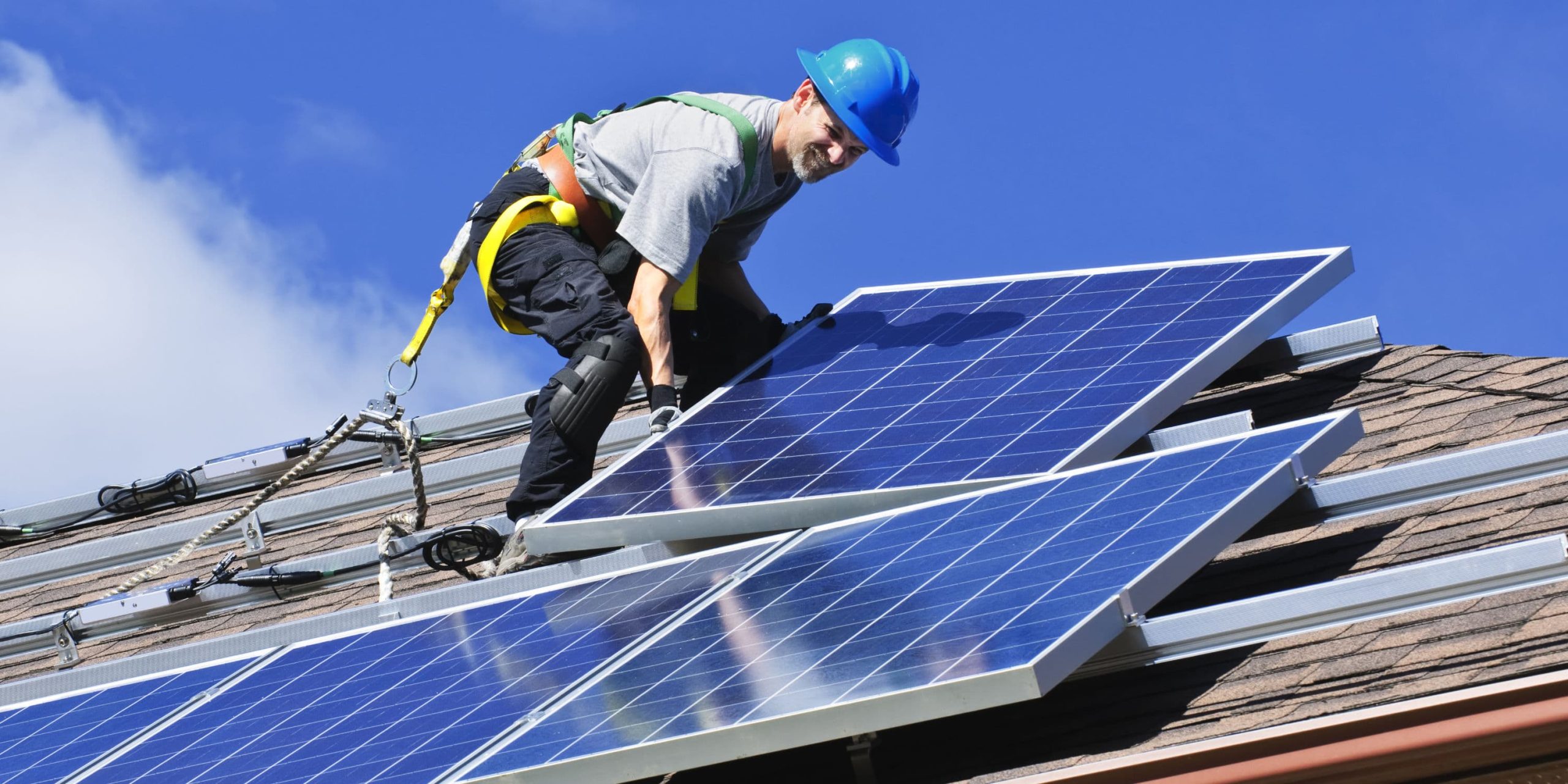 découvrez l'importance d'obtenir un devis solaire avant d'installer des panneaux photovoltaïques. comparez les offres, estimer les coûts et maximisez votre investissement énergétique grâce à des conseils d'experts.