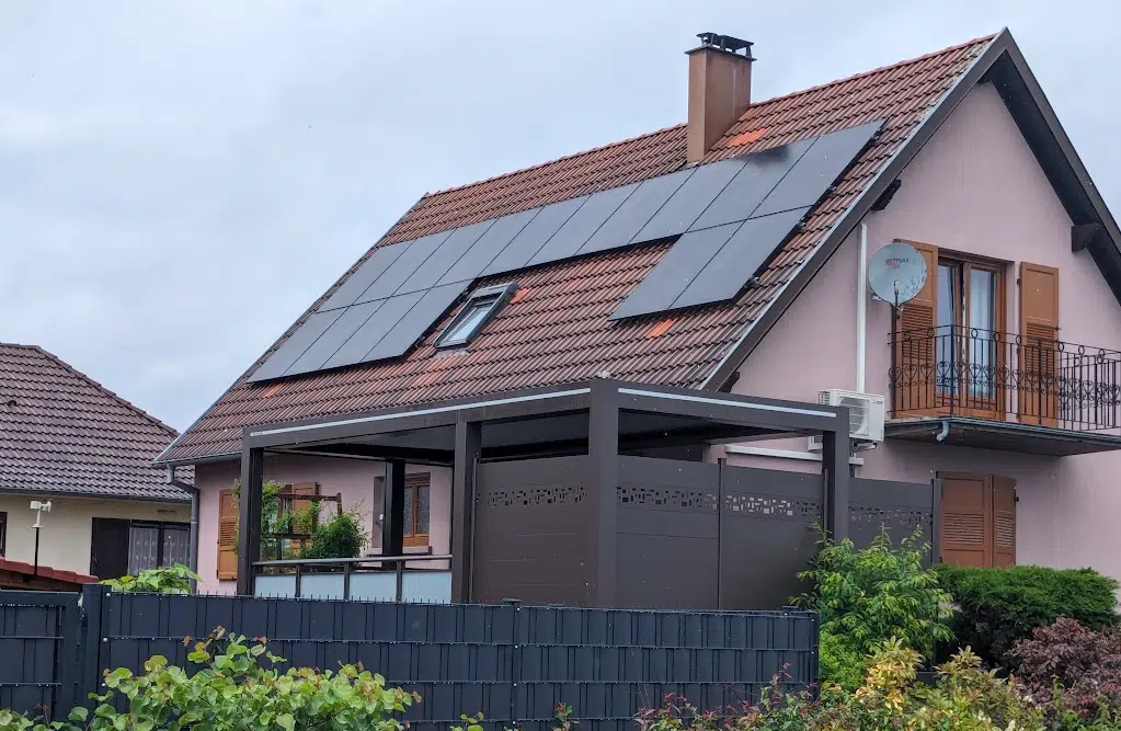 profitez d'une installation gratuite de panneaux solaires et réduisez vos factures d'énergie tout en contribuant à la protection de l'environnement. bénéficiez d'une énergie propre et renouvelable dès aujourd'hui !