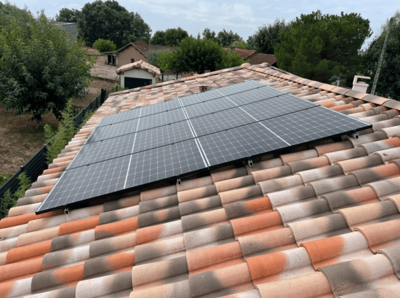 découvrez comment bénéficier d'une installation de panneaux photovoltaïques gratuits pour réduire vos factures d'électricité et contribuer à une énergie plus verte. profitez des aides et subventions disponibles pour transformer votre toit en source d'énergie renouvelable.