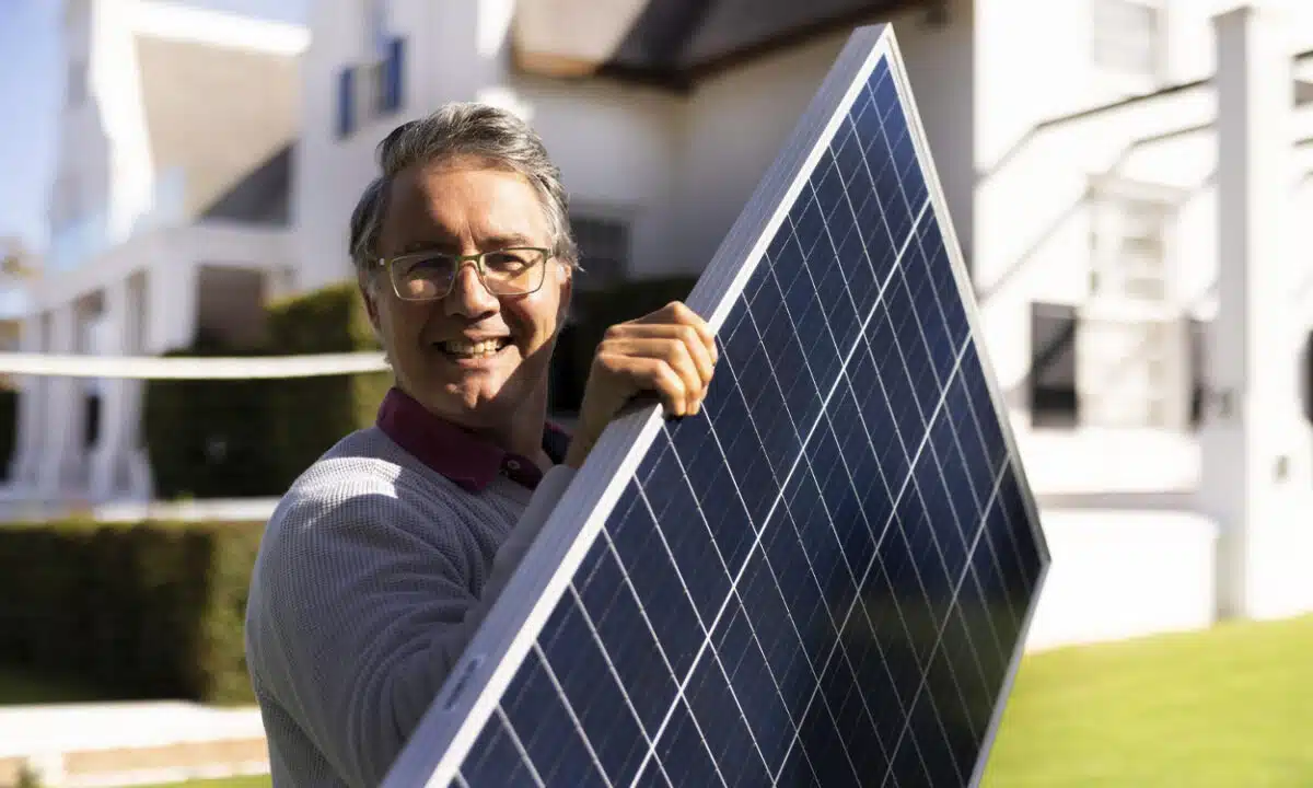 découvrez comment bénéficier d'une installation photovoltaïque gratuite pour produire votre propre énergie solaire. profitez des aides et subventions disponibles pour réduire vos factures d'électricité tout en contribuant à la transition énergétique. ne manquez pas cette opportunité d'adopter une solution écologique et économique pour votre habitation!