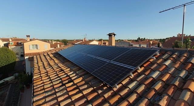 profitez de l'installation solaire gratuite et réduisez vos factures d'énergie tout en préservant l'environnement. découvrez comment transformer votre maison en une source d'énergie renouvelable sans aucun coût initial.