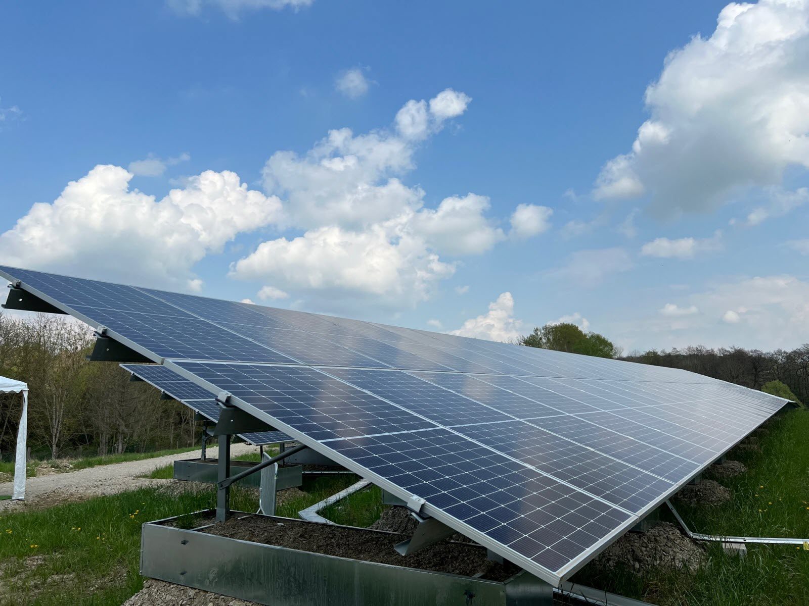 découvrez comment bénéficier d'une installation solaire gratuite pour réduire vos factures d'énergie et contribuer à la protection de l'environnement. profitez de solutions écologiques et économiques adaptées à votre domicile.