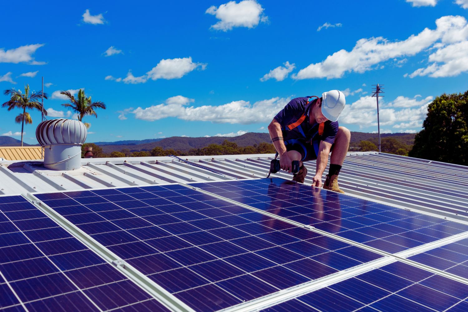découvrez les avantages de l'investissement photovoltaïque : un choix durable pour energy renouvelable, une réduction de vos factures d'électricité et un impact positif sur l'environnement. investissez dans l'avenir et profitez d'un retour sur investissement attractif grâce à l'énergie solaire.