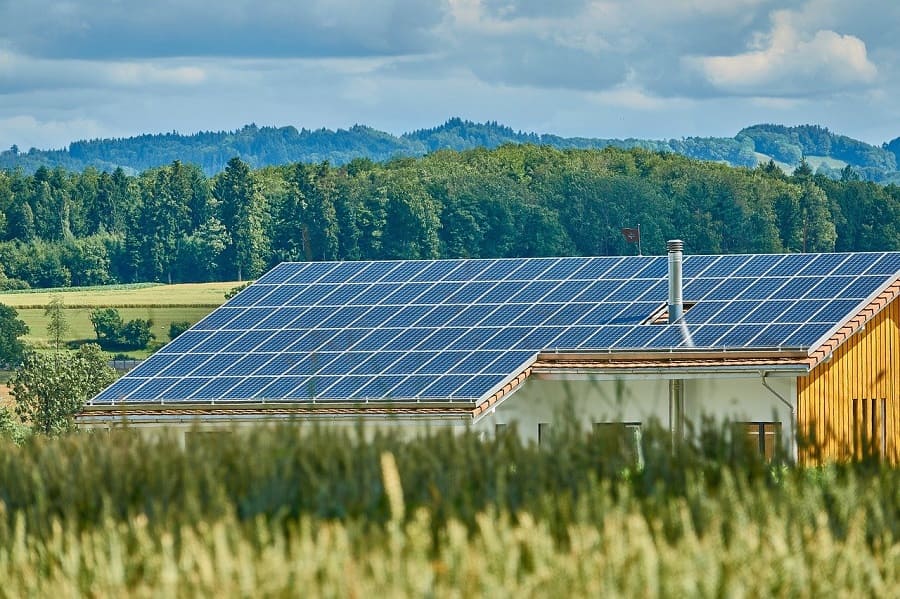 découvrez comment l'investissement solaire peut transformer votre approche de l'énergie tout en contribuant à la durabilité environnementale. profitez des avantages financiers et des incitations gouvernementales en misant sur des solutions d'énergie renouvelable.