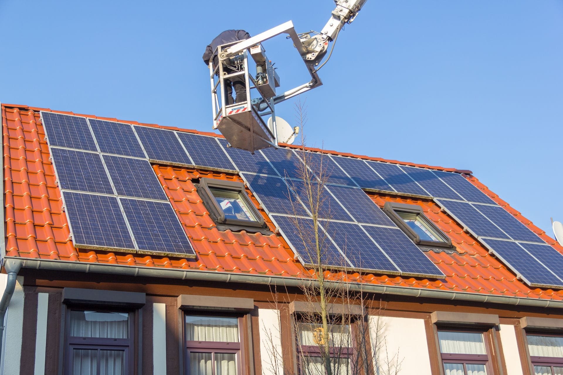 découvrez des astuces et techniques pour optimiser le rendement de vos panneaux solaires. améliorez l'efficacité de votre installation et maximisez votre production d'énergie renouvelable tout en réduisant vos coûts.