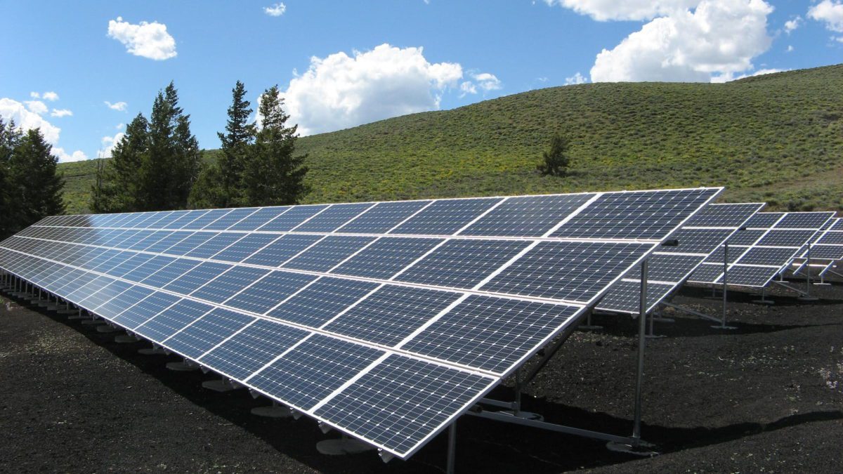 découvrez comment l'optimisme solaire transforme notre vision de l'énergie renouvelable, en faisant briller un avenir durable grâce à des solutions innovantes et respectueuses de l'environnement.
