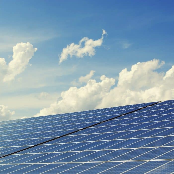 découvrez comment profiter de panneaux solaires gratuits en 2025 ! informez-vous sur les aides et subventions disponibles pour installer des panneaux solaires sans frais, et engagez-vous dans la transition énergétique tout en réduisant vos factures d'électricité.