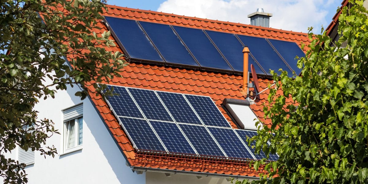 découvrez comment bénéficier de panneaux photovoltaïques gratuits grâce à des aides gouvernementales et des programmes écologiques. profitez de l'énergie solaire sans investir un centime et réduisez votre facture d'électricité tout en contribuant à la protection de l'environnement.