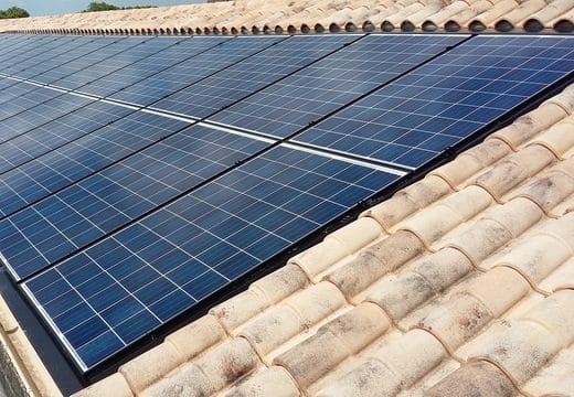 découvrez comment obtenir des panneaux photovoltaïques gratuits grâce à des programmes d'aides gouvernementales. profitez de l'énergie solaire sans investissement initial et réduisez vos factures d'électricité tout en contribuant à la protection de l'environnement.