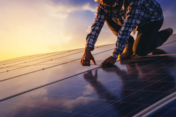 profitez de l'offre exceptionnelle sur les panneaux solaires à seulement 1€ ! transformez votre consommation d'énergie grâce à des solutions écologiques et économiques. installez des panneaux solaires à un prix imbattable et réduisez votre facture d'électricité tout en contribuant à la protection de l'environnement.