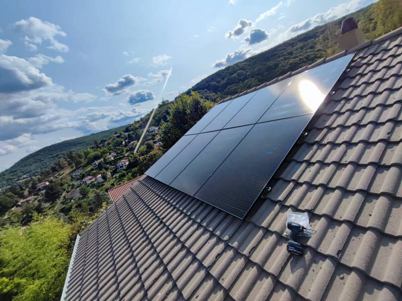 découvrez les avantages des panneaux solaires : énergie renouvelable, économies sur vos factures d'électricité et impact positif sur l'environnement. informez-vous sur les différentes options, leur installation et les aides disponibles pour profiter pleinement de cette source d'énergie durable.