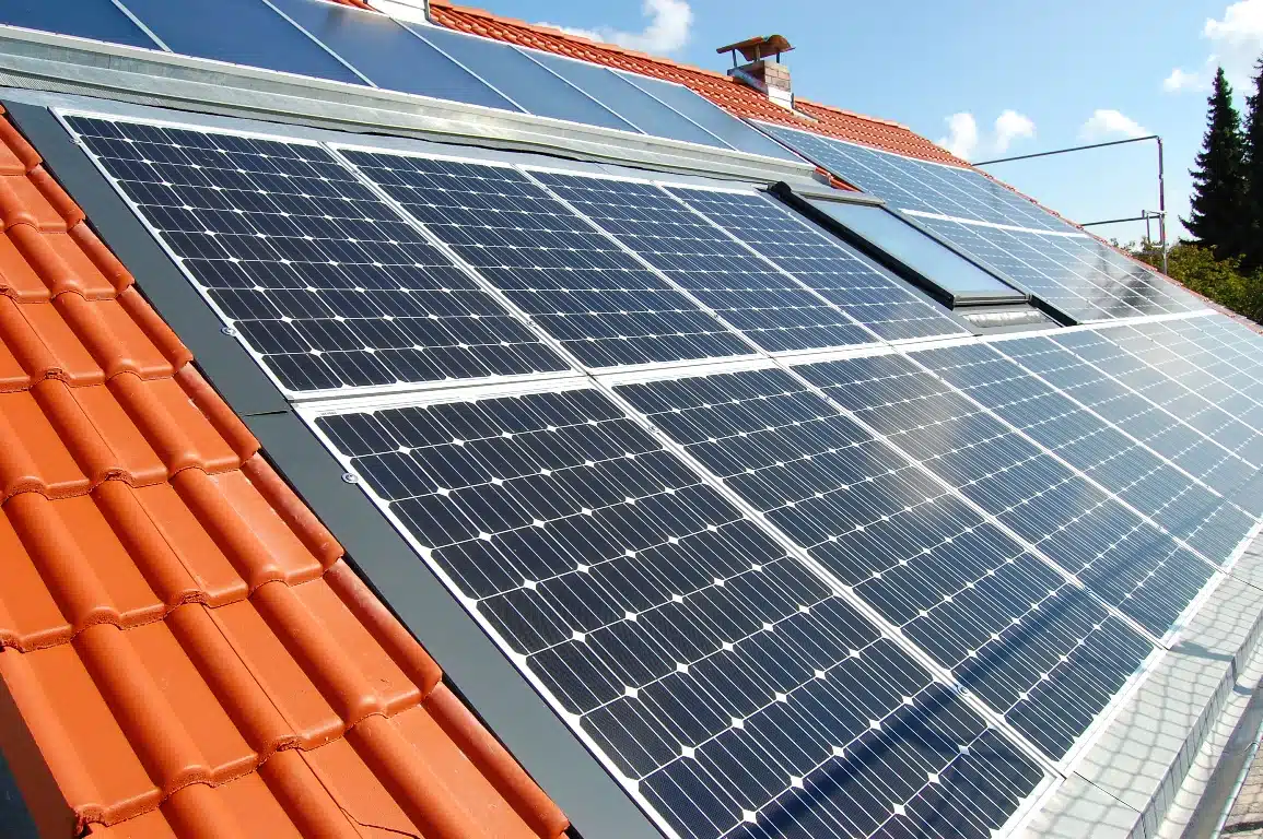 découvrez les avantages des panneaux solaires et leur impact sur votre facture d'énergie. comparez les prix pour investir dans une solution écologique et économique qui valorise votre bien immobilier tout en respectant l'environnement.